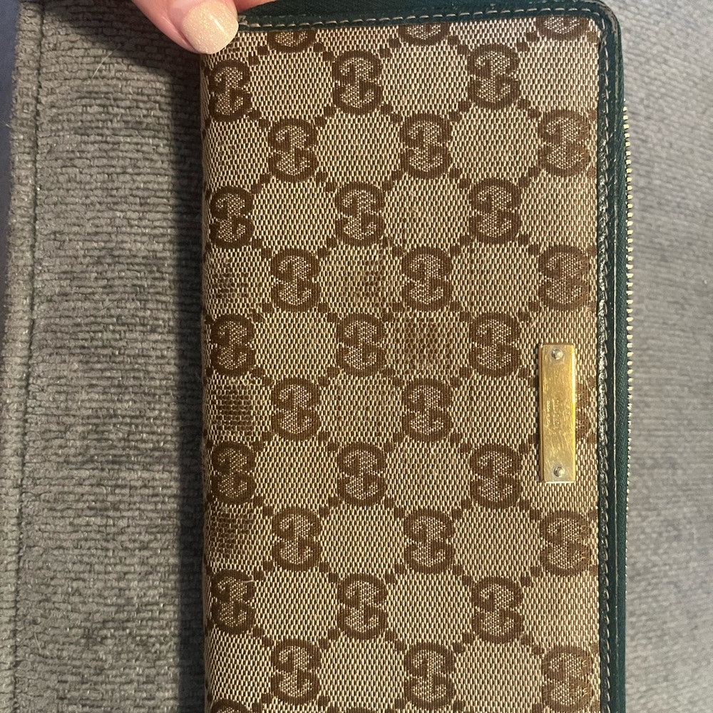 Gucci Beige, Brown, and Hunter Green Monogram Wallet